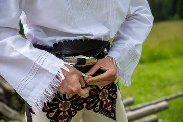close up on the traditions of highlander clothing, male version