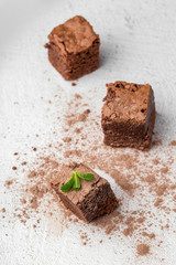 chocolate brownie with mint