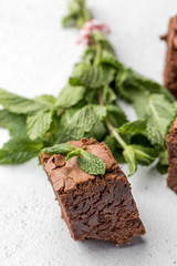 chocolate brownie with mint