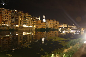 Fiume Arno con Ponte vecchio, Firenze