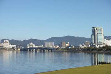 宍道湖と松江市街地