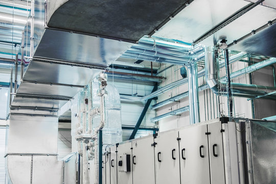 Industrial glycol pipeline insulated with metallic foil