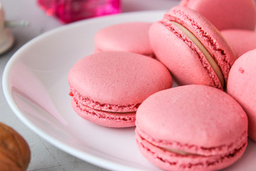 delicate macaroni cake