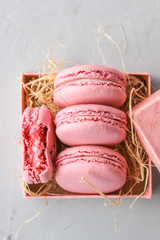 delicate macaroni cake