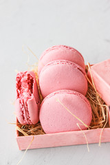 delicate macaroni cake