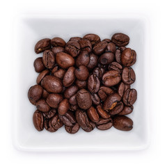 Kaffeebohnen in Schale als Draufsicht