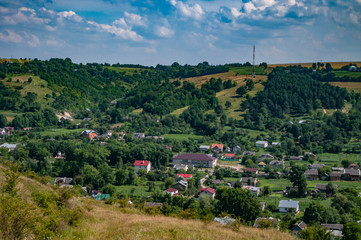 Fototapeta na wymiar Ukrainian village in summer