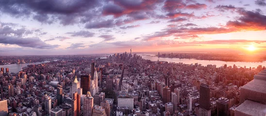 Foto auf Acrylglas Lila Fantastischer Sonnenuntergang New York