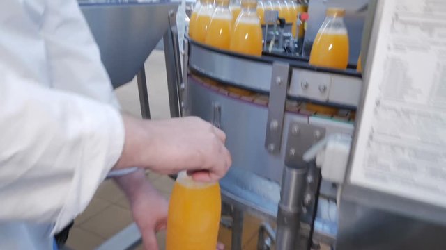 Selective inspection of finished products for compliance with weight