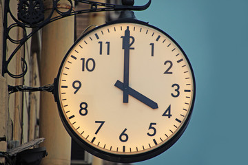 four hours at the station clock