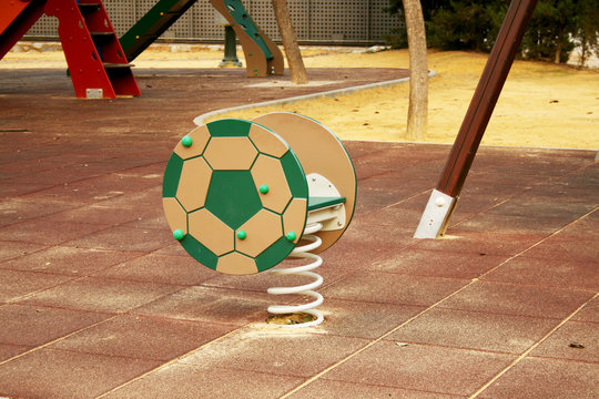SOCCER BALL TO PLAY IN THE PARK