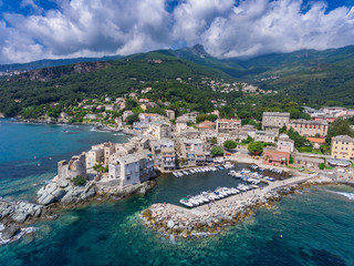 Fototapeta na wymiar Erbalunga an der Ostküste des Cap Corse auf Korsika