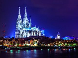 Obraz premium Kölner Dom bei Nacht