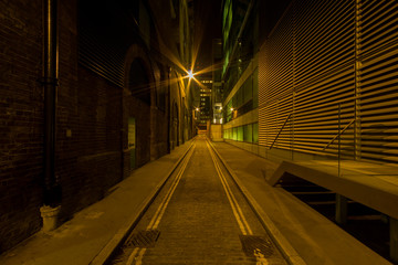 A London alley at night
