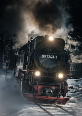 Brockenbahn - Dampflok Eisenbahn auf dem Brocken (Harz  im Winter mit Schnee)