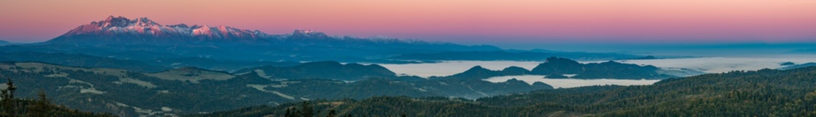 Obraz premium Tatra mountains panorama, autumn sunrise, Poland