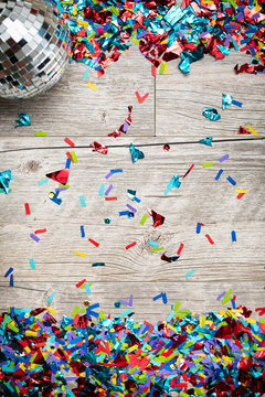 NYE2019: Confetti Background With Mirrored Disco Ball