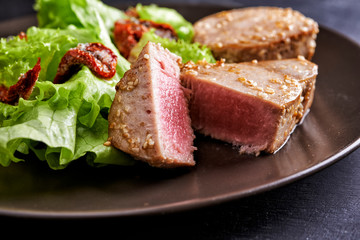 tuna staek and salad