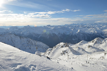 Obraz premium panoramic view of winter mountains