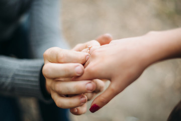 hands of mother and child