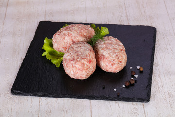 Raw pork cutlet