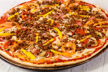 Pizza with minced meat