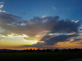 Sonnenuntergang im Herbst