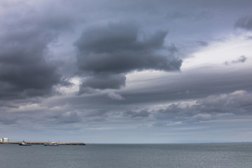 Wolken über Island