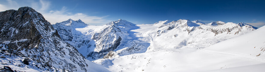 Fototapeta na wymiar View of Alps from Presena Glacier, Tonale, Italy.