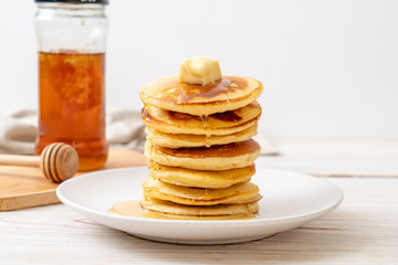 pancakes with butter and honey