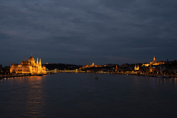 Fototapeta premium Budapest;Hungarian Parliament Building 