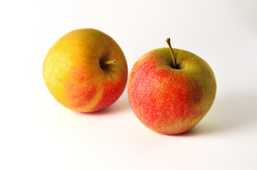 apples isolated on white background
