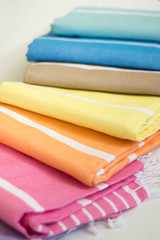 Draps de bain colorés