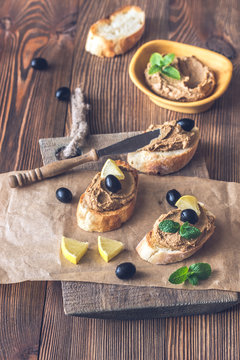 Toasts with chicken liver pate