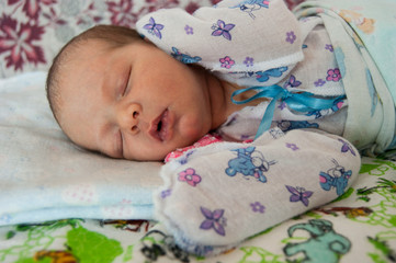 baby first days of life