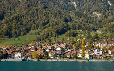 Fototapeta na wymiar Beautiful scenery of Lake Brienz, Switzerland