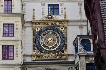 Großer Uhrturm oder Le Gros Horloge und Stadtturm oder Beffroi, Rouen, Seine-Maritime, Haute-Normandie, Frankreich, Europa