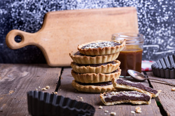 tartlets with salted caramel and chocolate