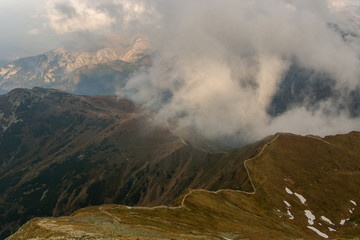 Jesienny widok ze Starorobociańskiego Wierchu,Zachodnie Tatry.