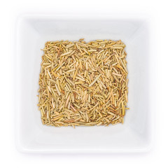 Rosmarin geschnitten getrocknet in Schale