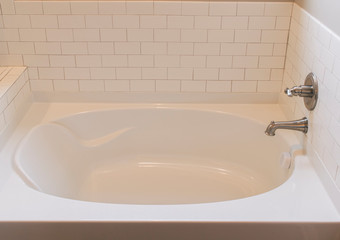 Empty Bathtub