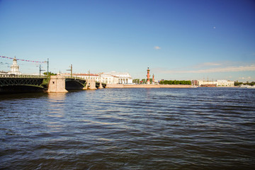 Fototapeta na wymiar Bridge to Vasilievsky island