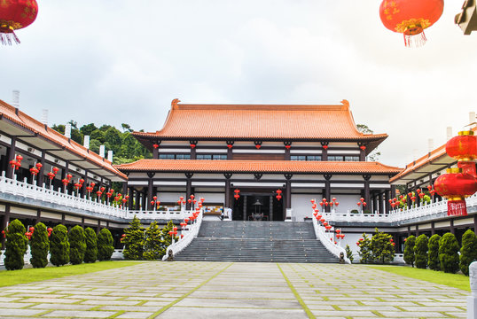 chinese temple zu lai in sao paulo