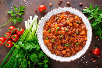 Stewed red beans with carrot in spicy tomato sauce