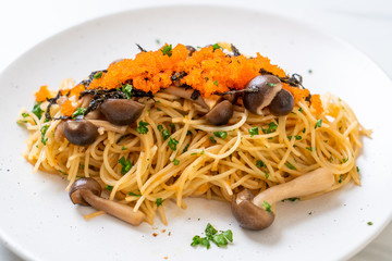 spaghetti with mushrooms, shrimp egg and seaweed
