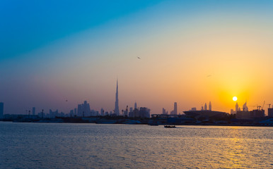 Obraz premium sunset in Dubai city view, United Arab Emirates