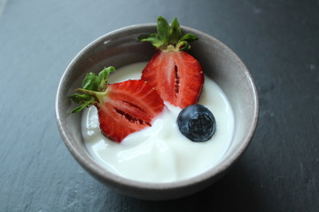 Joghurt mit Früchten