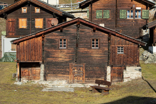 Traditionelles Holzhaus, Bettmeralp, Wallis, Schweiz