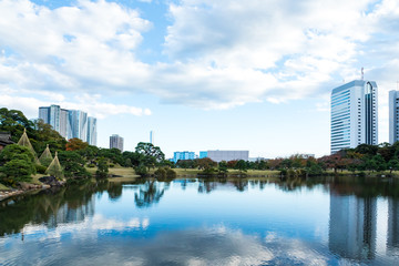 (東京都ｰ都市風景)秋の浜離宮と近隣の風景２