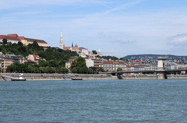 Obraz premium Chain bridge and Fisherman bastion Budapest cityscape Hungary